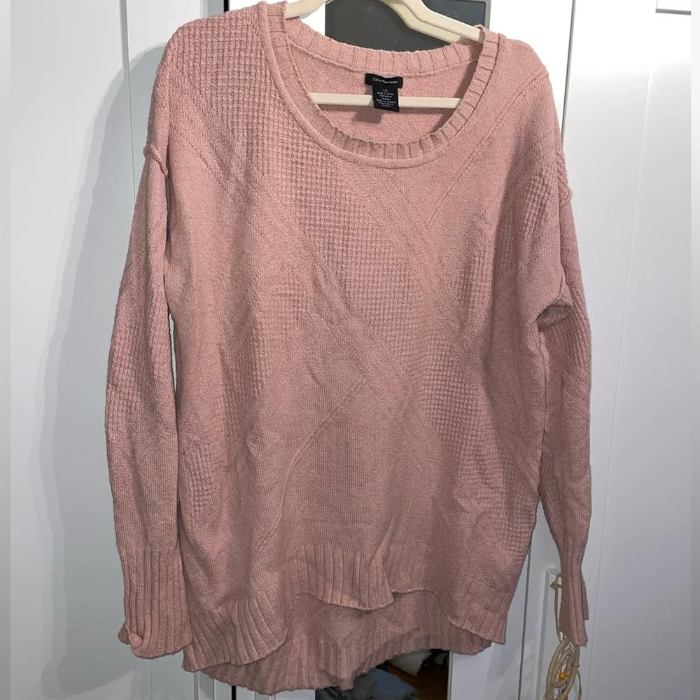 Sweater - Picture 1 of 7